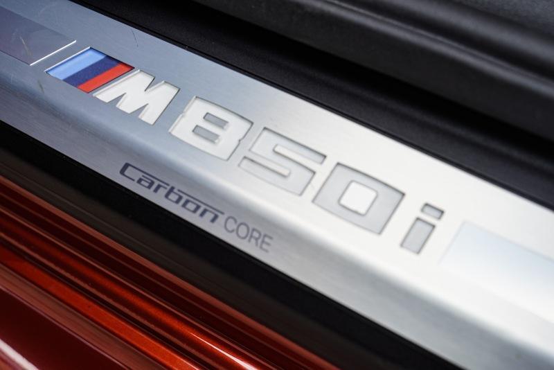 BMW 8 Series view 21
