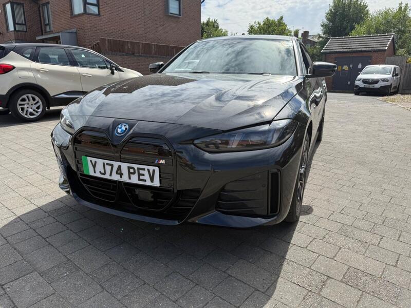 BMW i4 — photo 1