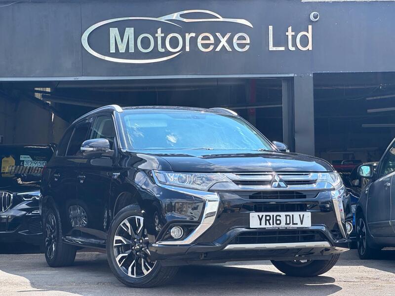 2016 Mitsubishi Outlander in Black for sale