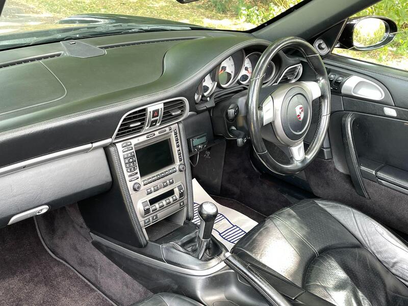 Porsche 911 view 43