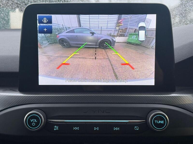 Ford Focus view 4
