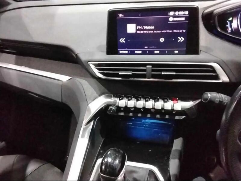 Peugeot 5008 view 6