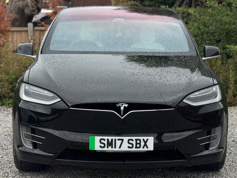 Tesla Model X view 4