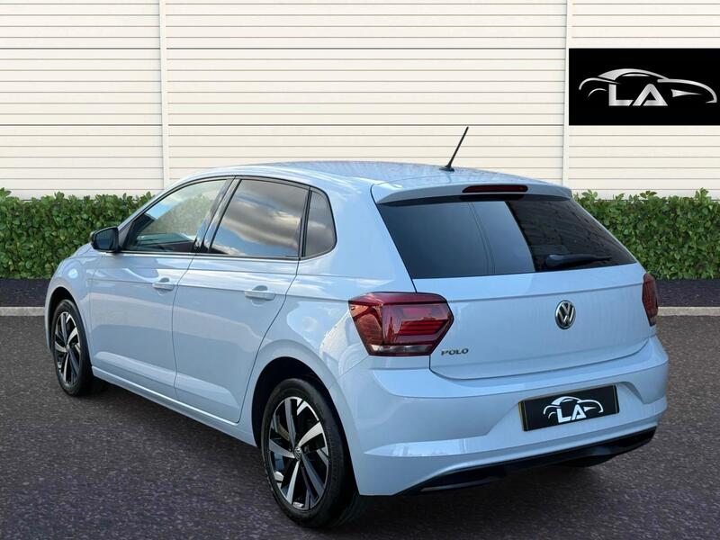 Volkswagen Polo view 5