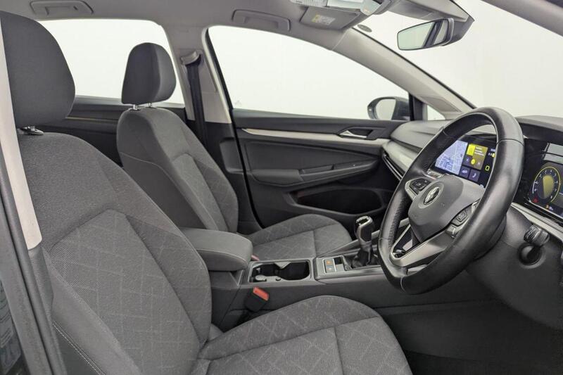 Volkswagen Golf view 3