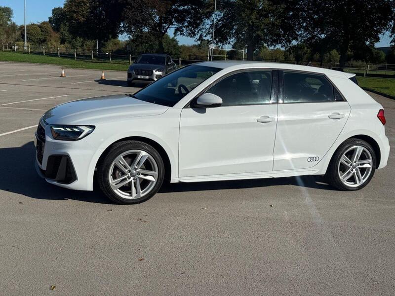 Audi A1 view 2