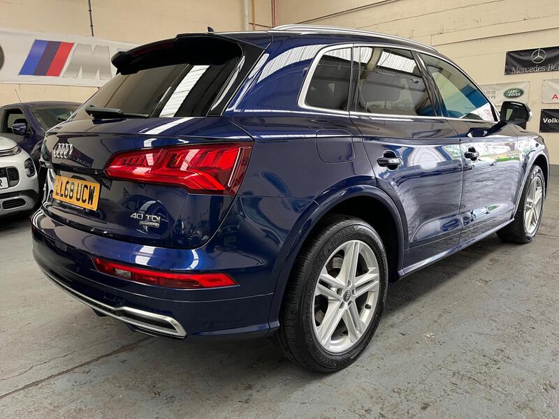 Audi Audi Q5 view 7