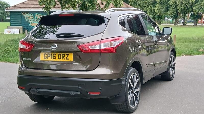 Nissan Qashqai view 3