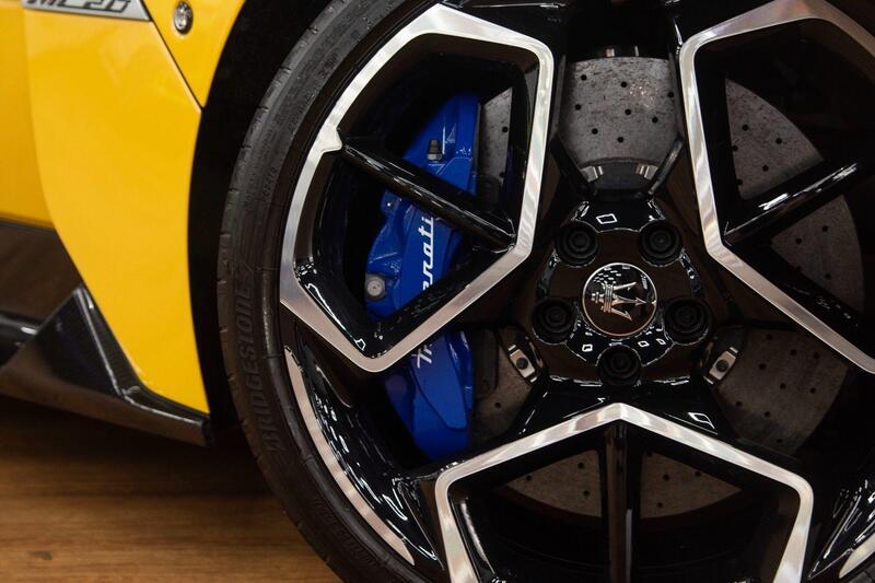 Maserati MC20 view 6