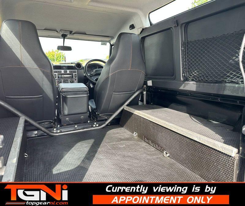 Land Rover Defender view 6