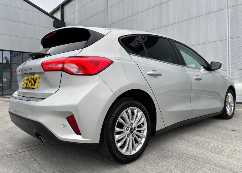 Ford Focus view 7