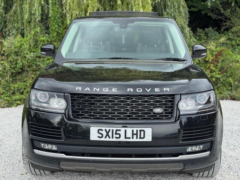 Land Rover Range Rover view 4