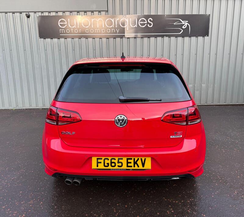 Volkswagen Golf view 5