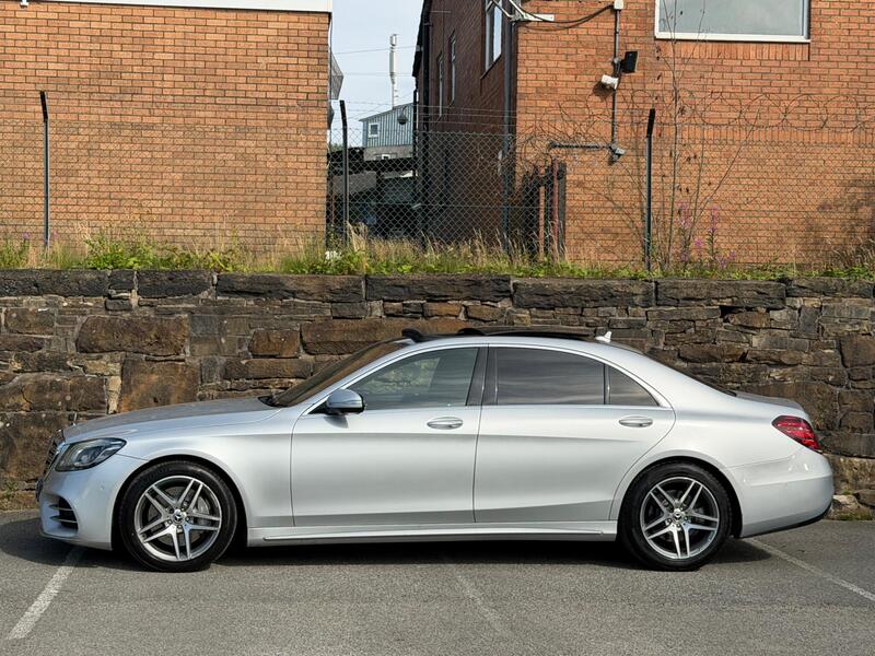 Mercedes-Benz S-Class view 4