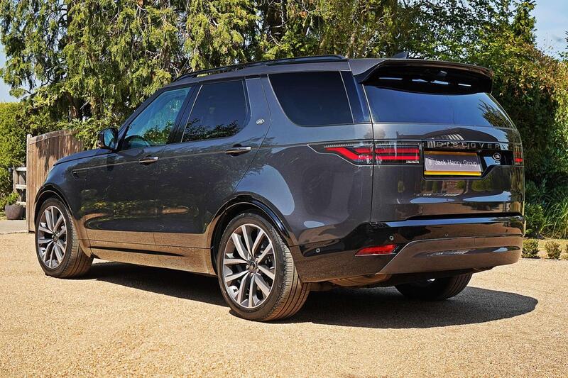 Land Rover Discovery 3 view 3