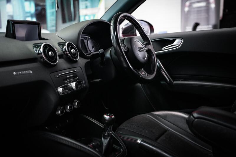 Audi S1 view 3
