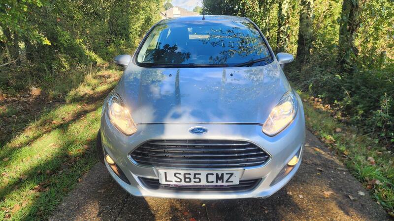 2015 Ford Fiesta — photo 3