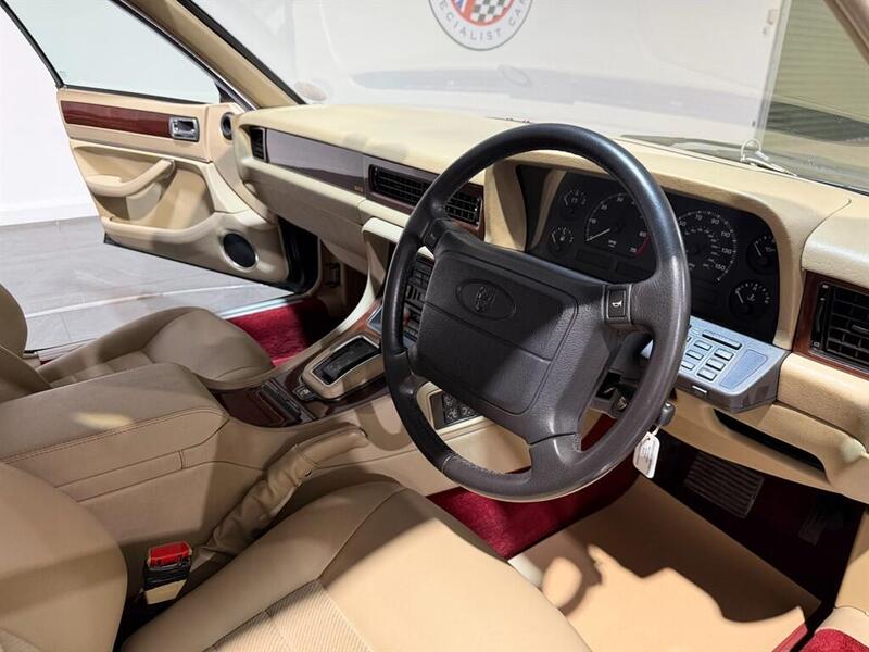 Jaguar XJ view 7