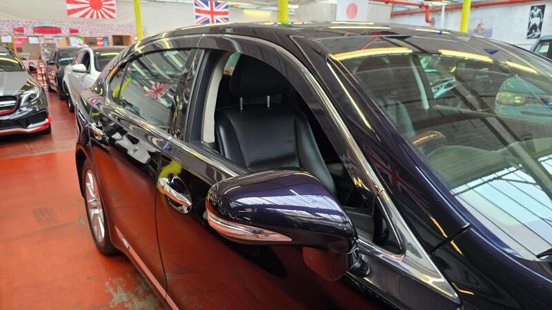 Lexus LS view 37