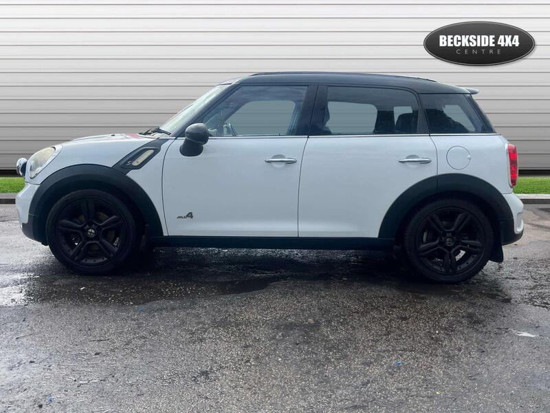 Mini Countryman view 4