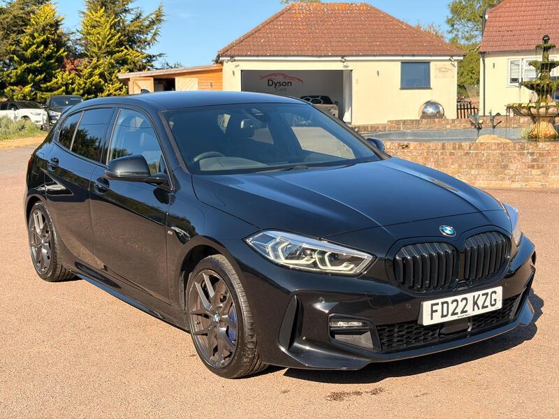 BMW 1 Series view 3