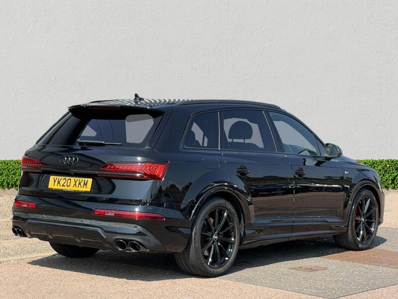 Audi Audi Q7 view 7