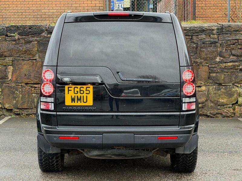 Land Rover Discovery view 6
