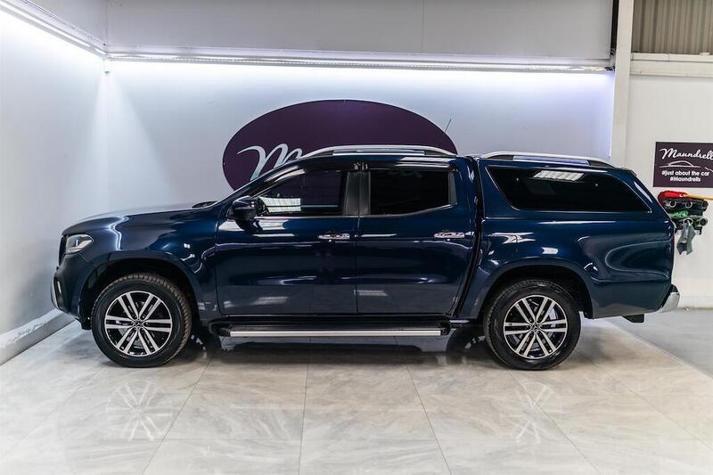 Mercedes-Benz X Class view 3
