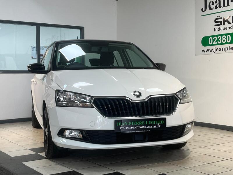 Skoda Fabia view 2