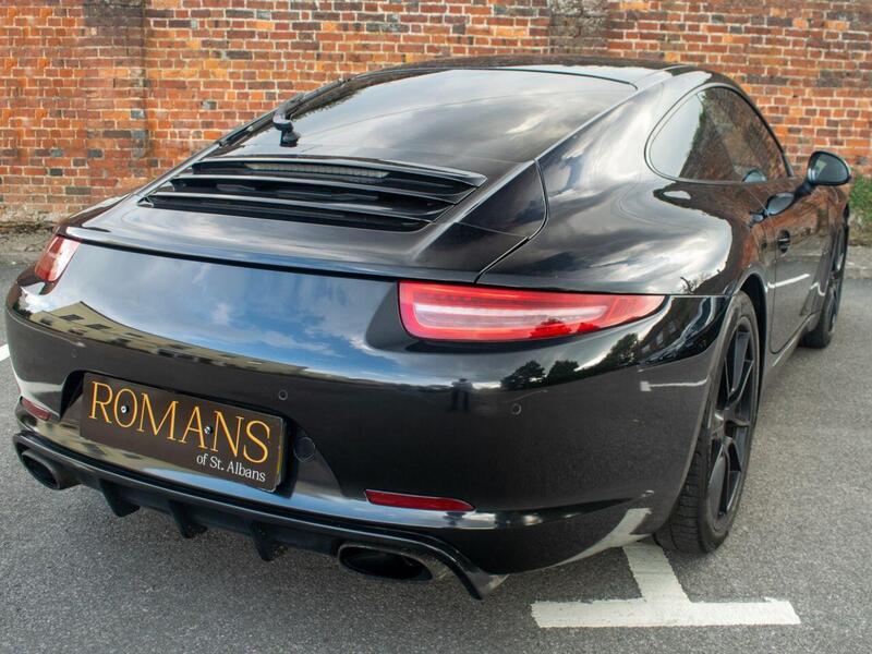 Porsche 911 view 4