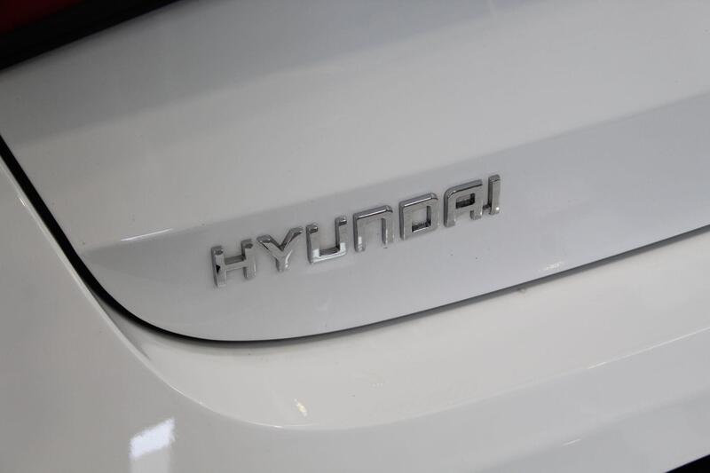 2023 Hyundai i20 in White — image 34 of 94