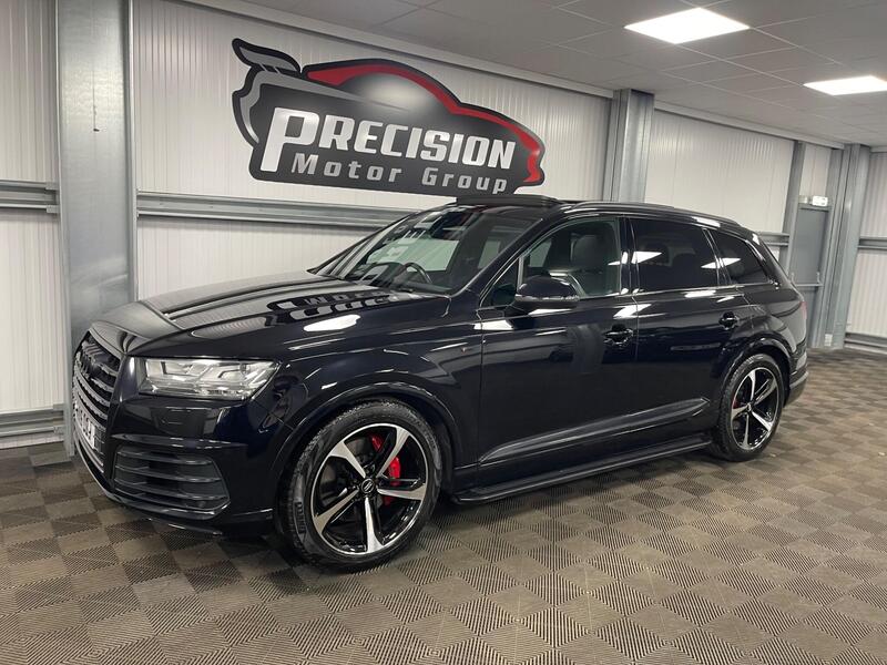 Audi Audi Q7 view 7
