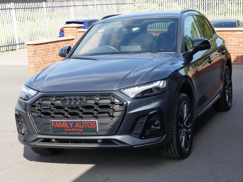 Audi Q5 view 2