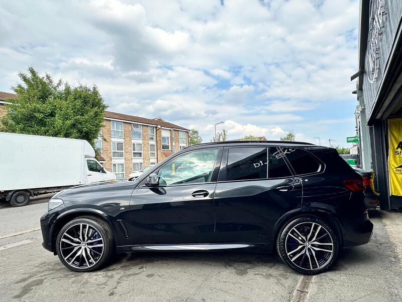 BMW X5 view 5