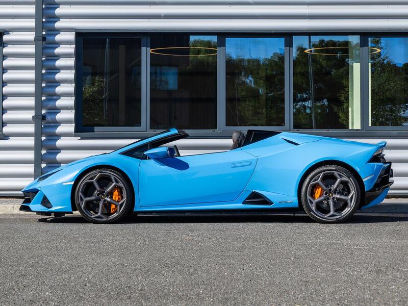 Lamborghini Huracan view 6