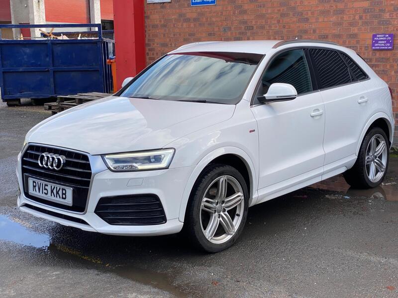 Audi Q3 view 2