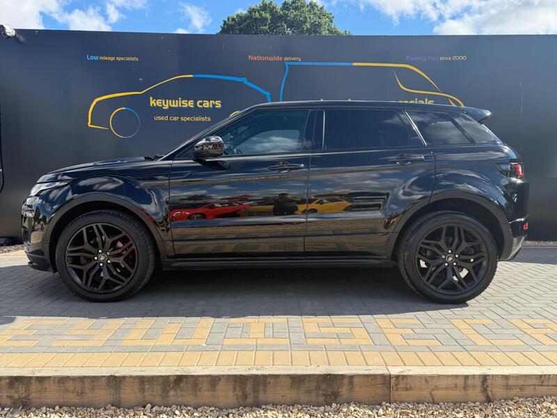 Land Rover Range Rover Evoque view 2