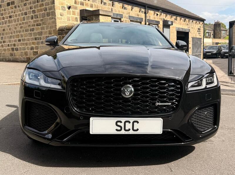 Jaguar XF view 4