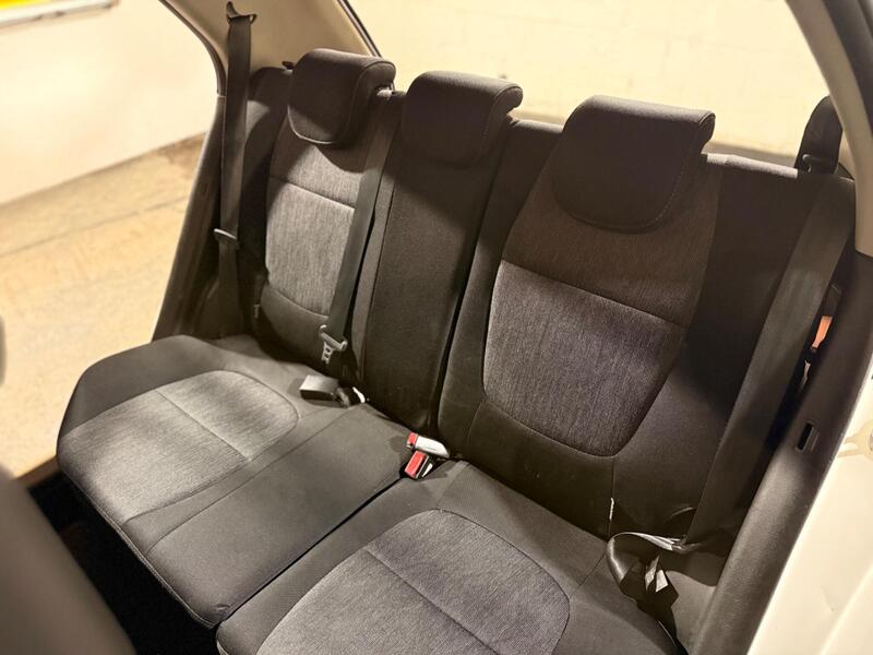 2013 Kia Picanto — photo 12