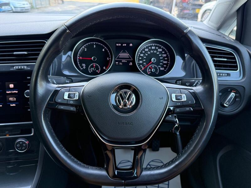 Volkswagen Golf view 7