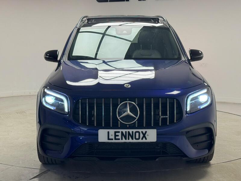 Mercedes-Benz Mercedes-Benz GLB view 2