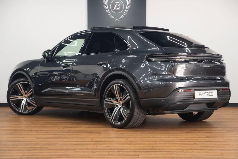 Porsche Macan view 2