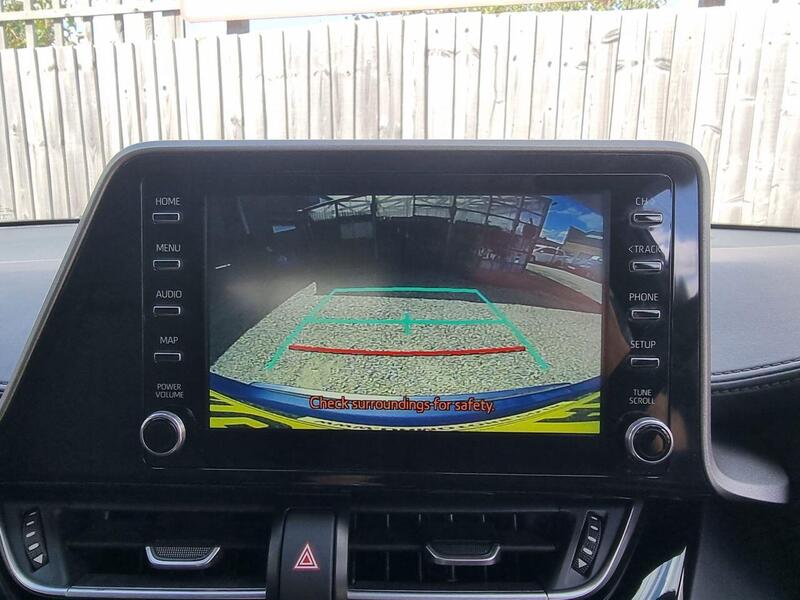 Toyota C-HR view 2