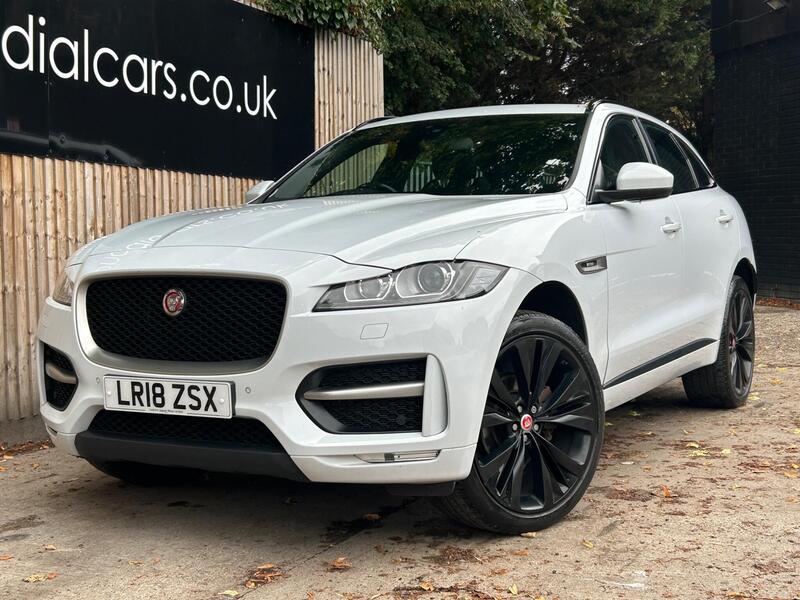 Jaguar F-Pace view 2
