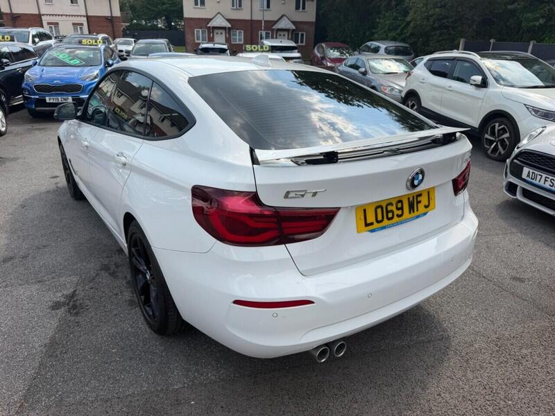 BMW 3 Series view 7