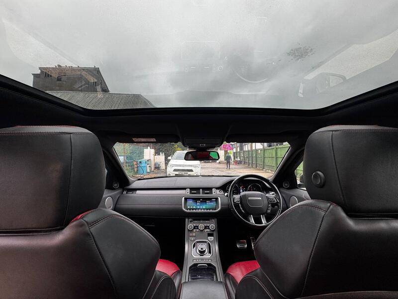 Land Rover Range Rover Evoque view 2