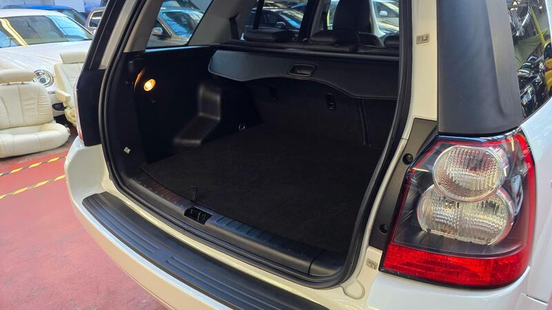 Land Rover Freelander view 22