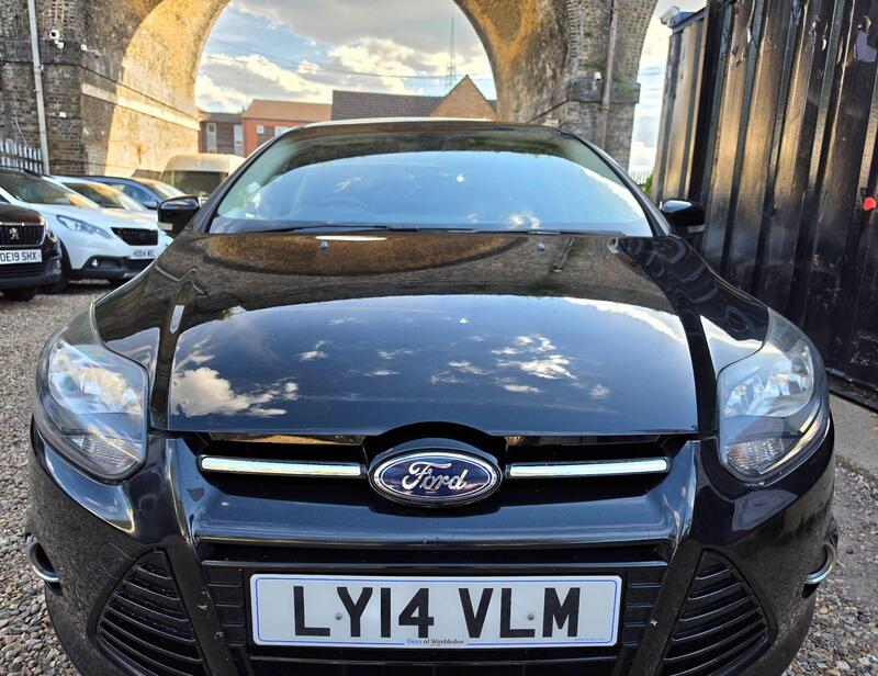 Ford Focus 1.6 Titanium Navigator Powershift Euro 5 5dr thumbnail 51