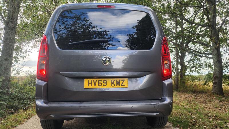 2019 Vauxhall Combo Life — photo 10