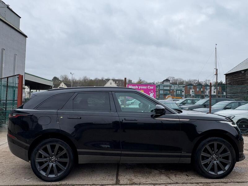 Land Rover Range Rover Velar view 3